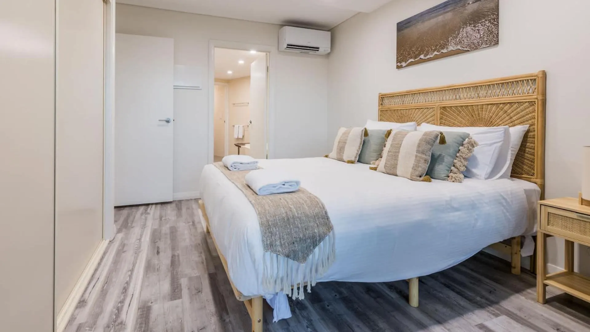 Nyaraló Malo - Three-Bedroom Beachside Escape In Agnes Water, With Heated Communal Pool